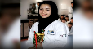 হিজাব না পরায় ১৩ দিন কারাগার! আফগান তরুণী অবশেষে মুক্ত