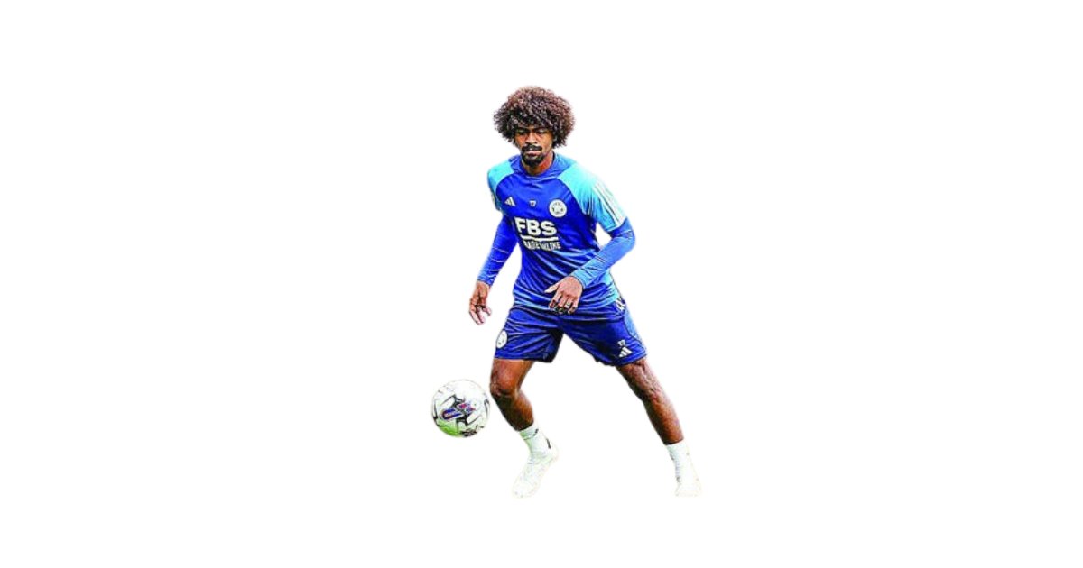 হামজা চৌধুরী কোন দেশের ফুটবলার